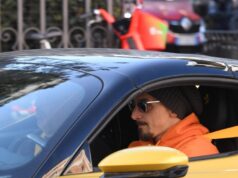 Zlatan Ibrahimović provozao skupoceni automobil u Stokholmu, iznenadićete se kad vidite koliko košta Zlatan Ibrahimović provozao skupoceni automobil u Stokholmu, iznenadićete se kad vidite koliko košta