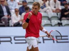 FANTASTIČNI MEĐEDOVIĆ ŠOKIRAO RUNEA USRED KOPENHAGENA: Teniseri Srbije poveli 2:0 protiv Danske u Dejvis kupu FANTASTIČNI MEĐEDOVIĆ ŠOKIRAO RUNEA USRED KOPENHAGENA: Teniseri Srbije poveli 2:0 protiv Danske u Dejvis kupu