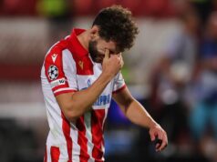 KATAI I ARNAUTOVIĆ DELILI LEKCIJE NEDISCIPLINOVANOM SAIGRAČU! Važan fudbaler pravi probleme Crvenoj zvezdi! Zakasni na sastanak, pa onda kaže ovo Tiknizjan i Ivanić dali jakne mališanima tokom pljuska