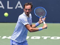 MEDVEDEV RUTINSKI DO ČETVRTFINALA PEKINGA: Ruski teniser ubedljiv protiv Davidovič Fokine MEDVEDEV RUTINSKI DO ČETVRTFINALA PEKINGA: Ruski teniser ubedljiv protiv Davidovič Fokine