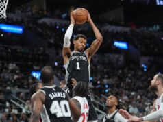 FRANCUSKI FENOMEN POSTAVIO REKORD FRANŠIZE! Perfektan start Sparsa: Čudesni Vembanjama srušio i Rajakovićev Toronto! Viktor Vembanjama
