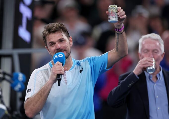 VAVRINKA ODRŽAO POSLEDNJU KONFERENCIJU NA AUSTRALIJAN OPENU! Emotivan oproštaj šampiona: Nasred terena otvorio pivo, pa podelio utiske sa novinarima!