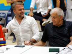Partizan objavu fotku novog pojačanja Džef Dautin
