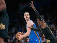 NIKOLA TOPIĆ NASTAVLJA DA BLISTA U AMERICI! Srbin upisao moćan dabl-dabl, ali ni to nije pomoglo njegovom timu da izbegne KATASTROFU! Nikola Topić