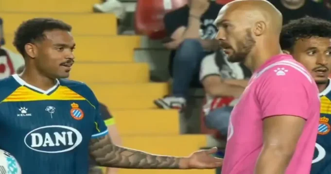 Cela Španija priča o potezu srpskog golmana, u 97. minutu želeo da izvede slobodnjak...