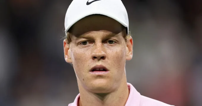 Ima li ko Janiku Sineru da stane na put?! Italijan u četvrtfinalu Madrida, gazi ka neverovatnom rekordu