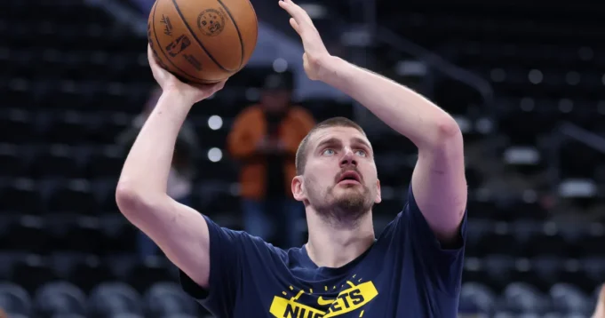 NBA se oglasio i poklonio Jokiću, ovo što je Nikola uradio nije viđeno do sada: "Nastavlja da piše istoriju"