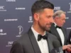 Prva izjava Novaka Đokovića sa crvenog tepiha: „Malo sam nervozniji zbog nove uloge, ali…“ Prva izjava Novaka Đokovića sa crvenog tepiha: "Malo sam nervozniji zbog nove uloge, ali..."