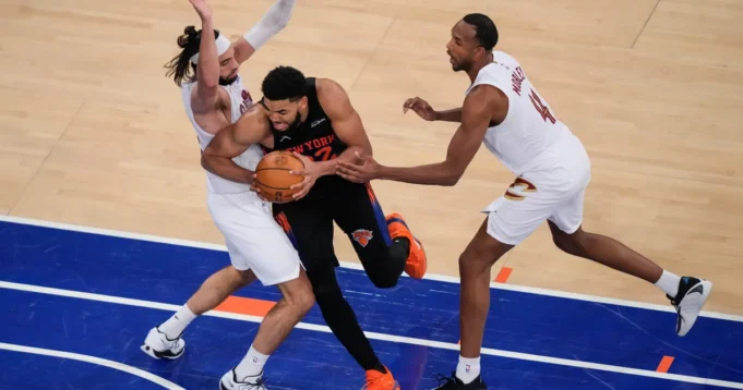 Hart odigrao partiju karijere u plej-ofu, Niksi na pola puta do NBA finala