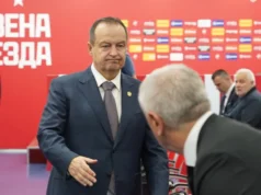 Ivica Dačić došao na Marakanu da se oprosti od Cveleta Ivica Dačić došao na Marakanu da se oprosti od Cveleta