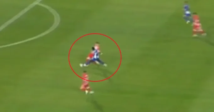 Katastrofalna-greska-Gudelja-sokirala-Zvezdu-na-proslavi-titule-OFK-Beograd.webp Katastrofalna greška Gudelja šokirala Zvezdu na proslavi titule, OFK Beograd poveo