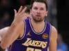 Luka Dončić pravi košarkaški klub u Rimu, objavio spektakularan projekat koji želi u NBA Evropu Luka Dončić pravi košarkaški klub u Rimu, objavio spektakularan projekat koji želi u NBA Evropu