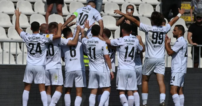 OVAKO-SE-ODLAZI-U-PENZIJU-Natho-dao-gol-na-oprostaju.webp OVAKO SE ODLAZI U PENZIJU! Natho dao gol na oproštaju od Partizana, Humska ovacijama ispraća legendu