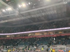Ovako izgledaju tribine u Areni na pola sata do početka meča Partizan – Zvezda, ovo zaista bode oči… Ovako izgledaju tribine u Areni na pola sata do početka meča Partizan - Zvezda, ovo zaista bode oči...