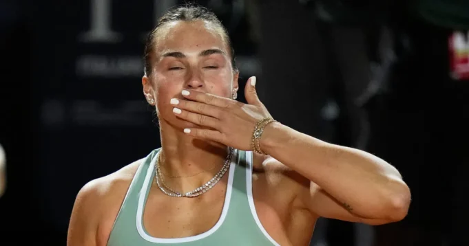 Sabalenka-o-jezivim-tragedijama-Budim-se-u-suzama-svadjala-sam.webp Sabalenka o jezivim tragedijama: "Budim se u suzama, svađala sam se sa policijom kada su mi rekli da je mrtav"