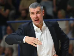 Mnogima je ovo promaklo: Vladimir Jovanović kažnjen sa 36.000 dinara, jer je bio „neprikladno“ odeven Mnogima je ovo promaklo: Vladimir Jovanović kažnjen sa 36.000 dinara, jer je bio "neprikladno" odeven