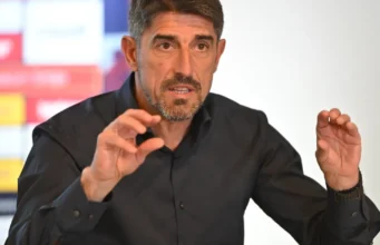 Veljko Paunović otkrio za koga će navijati na Svetskom prvenstvu, obratio se javnosti pred drugi meč Srbije Veljko Paunović otkrio za koga će navijati na Svetskom prvenstvu, obratio se javnosti pred drugi meč Srbije
