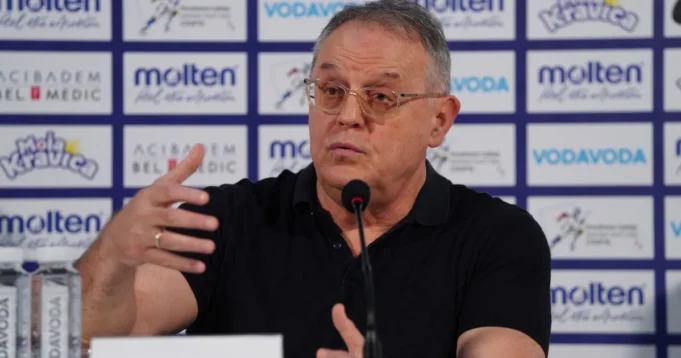 Covic-Veliki-uspesi-mladjih-selekcija-dokaz-novog-sistema-ceka-nas.webp Čović: Veliki uspesi mlađih selekcija dokaz novog sistema, čeka nas rad sa A timom i praćenje igrača u SAD