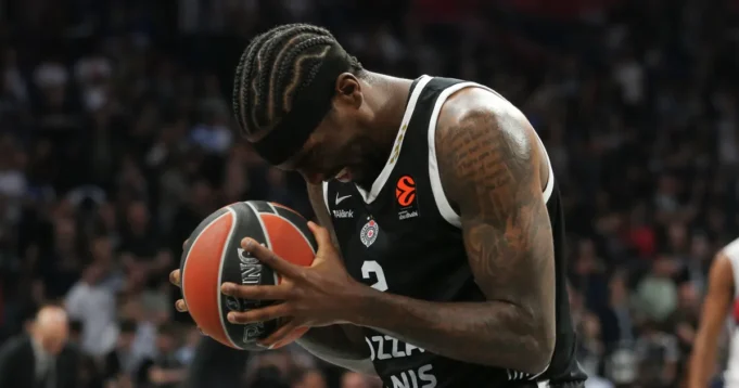 Kraj-Obradovic-odveo-Miltona-sve-je-dogovoreno.webp Kraj: Obradović odveo Miltona, sve je dogovoreno!