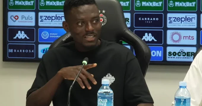 Baba-predtavljen-u-Humskoj-pricao-o-Partizanu-pa-otkrio-sa.webp Baba predtavljen u Humskoj, pričao o Partizanu, pa otkrio sa kojim Srbinom se čuo: "Nije mnogo pričao o klubu"
