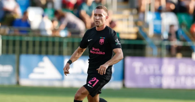 Bivsi-fudbaler-Zvezde-sokirao-Ber-Sevu-najboji-je-strelac-kvalifikacija.webp Bivši fudbaler Zvezde šokirao Ber Ševu, najboji je strelac kvalifikacija i vodi autsajdera do LŠ