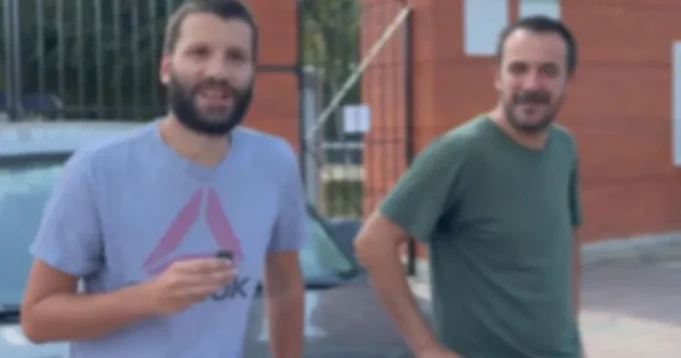 Presli-pola-planete-kolima-da-bi-gledali-Partizan-Novica-i.webp Prešli pola planete kolima da bi gledali Partizan: Novica i Bogdan putovali 24 dana za meč sa Tobolom