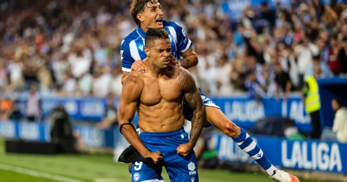 Romantika-u-Spaniji-Obamejang-pogodio-za-Deportivo-Umar-Sadik-samo.webp Romantika u Španiji: Obamejang pogodio za Deportivo, Umar Sadik samo ublažio katastrofu