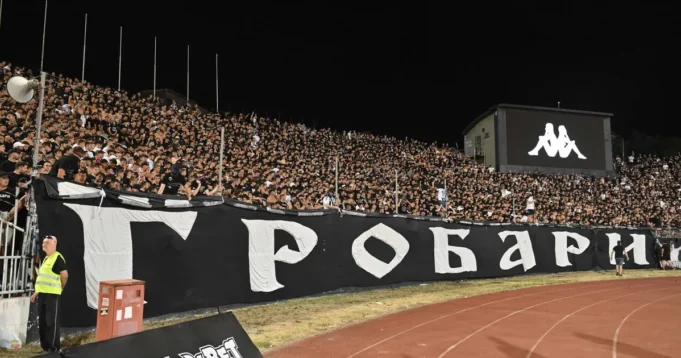 Delije i Grobari se gađali bakljama, pojavio se snimak pred 180. večiti derbi