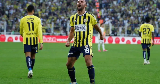 Fenerbahce-ponizio-rivala-na-nezapamcen-nacin-Turska-liga-ovo-ne.webp Fenerbahče ponizio rivala na nezapamćen način: Turska liga ovo ne pamti, fudbaler sa tzv. Kosova dao 4 gola