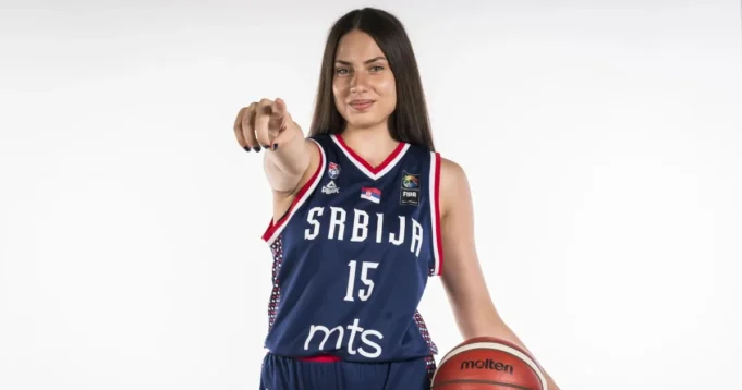 Ona-idem-putem-Nikole-Jokica-dolazi-iz-Ivanjice-igra-za.webp Ona idem putem Nikole Jokića, dolazi iz Ivanjice, igra za Denver, a sa Srbijom je osvojila zlato