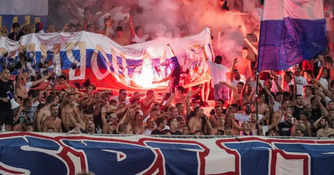Portugalci-opljackali-Torcidu-Split-Ukrali-im-pasose-huligani-iz-Hrvatske.webp Portugalci "opljačkali" Torcidu Split: Ukrali im pasoše, huligani iz Hrvatske u nikad većem problemu
