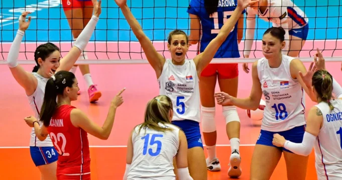 Turci-napali-Tijanu-Boskovic-i-Henu-Kurtagic-posle-sramnog-gesta.webp Turci napali Tijanu Bošković i Henu Kurtagić, posle sramnog gesta prema Zoranu Terziću nastavili dalje