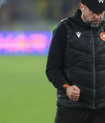 Zvanično: Ni Dejan Stanković, ni Dragan Stojković Piksi, Hrvat seo na klupu Zvanično: Ni Dejan Stanković, ni Dragan Stojković Piksi, Hrvat seo na klupu