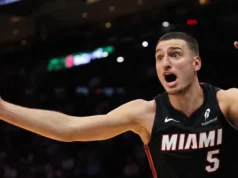 Drugi Nikola tone u NBA ligi, igra sve gore i gore, istorijski loš početak sezone njegovog tima Drugi Nikola tone u NBA ligi, igra sve gore i gore, istorijski loš početak sezone njegovog tima