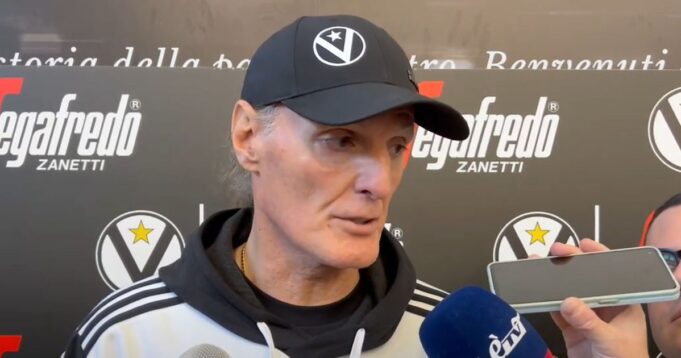 Dusko-Ivanovic-dobio-pitanje-da-li-dovodi-jednog-od-najboljih.jpg Duško Ivanović dobio pitanje da li dovodi jednog od najboljih strelaca Evrolige, pa bacio Ruse u zagonetku