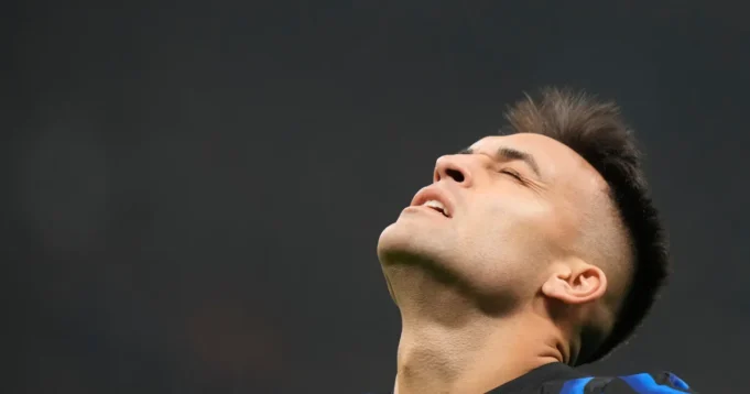Lautaro-Martinez-povredio-butni-misic-glavobolja-za-Inter.webp Lautaro Martinez povredio butni mišić, glavobolja za Inter