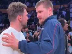 Nikola Jokić i Luka Dončić uvek naprave šou: Srbin iznenadio Slovenca čudnim potezom ruke posle meča Nikola Jokić i Luka Dončić uvek naprave šou: Srbin iznenadio Slovenca čudnim potezom ruke posle meča