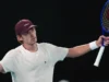 Novak dobio loše vesti, najveća pretnja Srbina preživela pakao: On mu je veliki rival za povratak u TOP 10 Novak dobio loše vesti, najveća pretnja Srbina preživela pakao: On mu je veliki rival za povratak u TOP 10