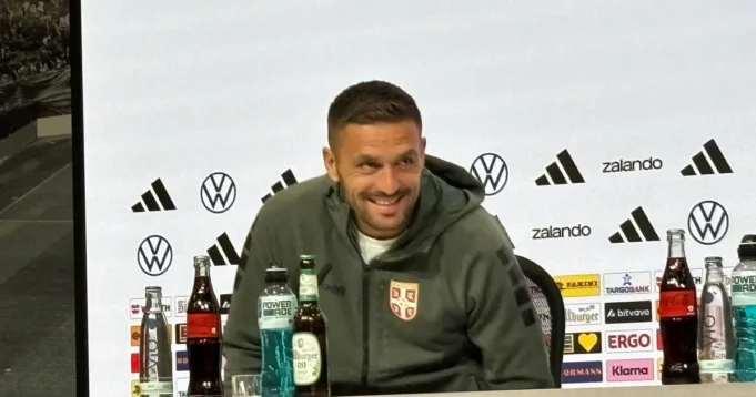 Novinar-odgovorio-Dusanu-Tadicu-zbog-spornog-intervjua-Mogu-samo-da.webp Novinar odgovorio Dušanu Tadiću zbog spornog intervjua: "Mogu samo da se nasmejem na to..."