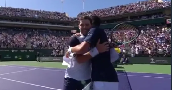 Srpski-sin-igra-za-daleku-Ameriku-Novak-mu-je-idol.webp "Srpski sin" igra za daleku Ameriku, Novak mu je idol, bio na pragu senzacije protiv nekadašnjeg broja "3"