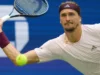 Zverev prvi put posle poraza od Đokovića izašao na teren: Nije se baš dobro zabavio u drugom kolu Šangaja Zverev prvi put posle poraza od Đokovića izašao na teren: Nije se baš dobro zabavio u drugom kolu Šangaja