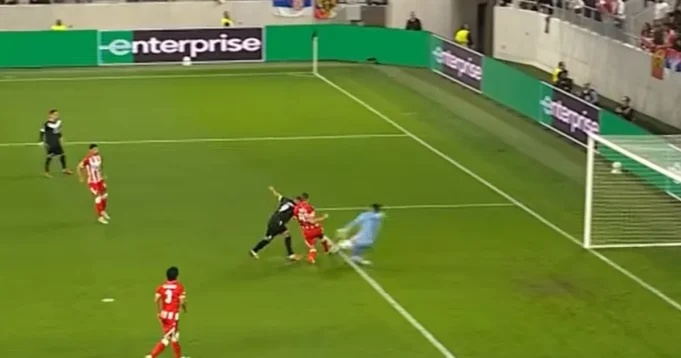 Zvezda primila gol protiv Lugana, ova greška Gudelja je skupo koštala crveno-bele